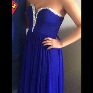 Beautiful evening gown/prom dress